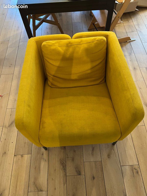 Fauteuil jaune d'occasion (image 4)