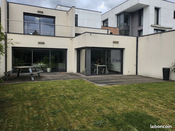 Maison 5 pièces 228 m²