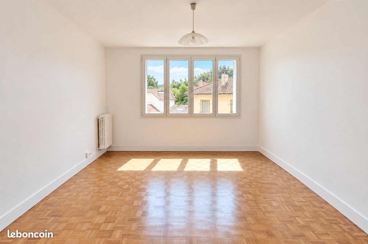 Appartement 2 pièces 46 m² · à Clamart · 46 m² · 990 €/mois