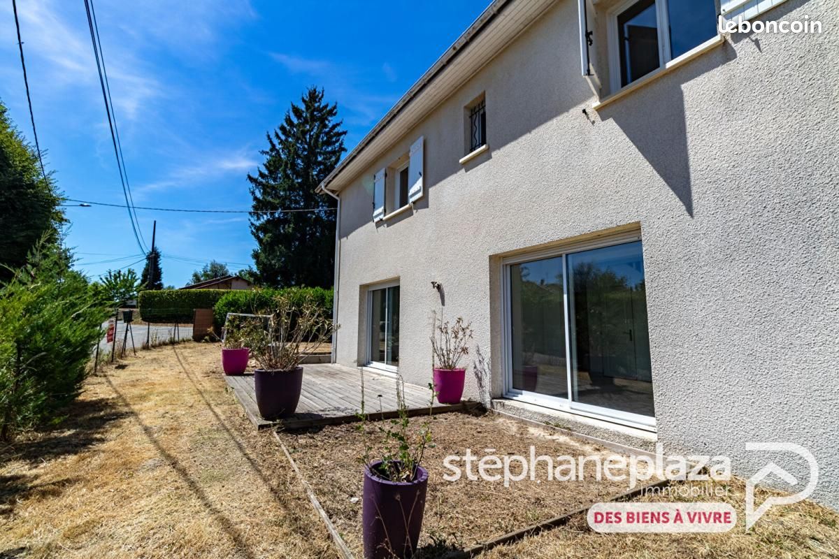 Maison 4 pièces 88 m² · à Tossiat · 88 m² · 230 000 €