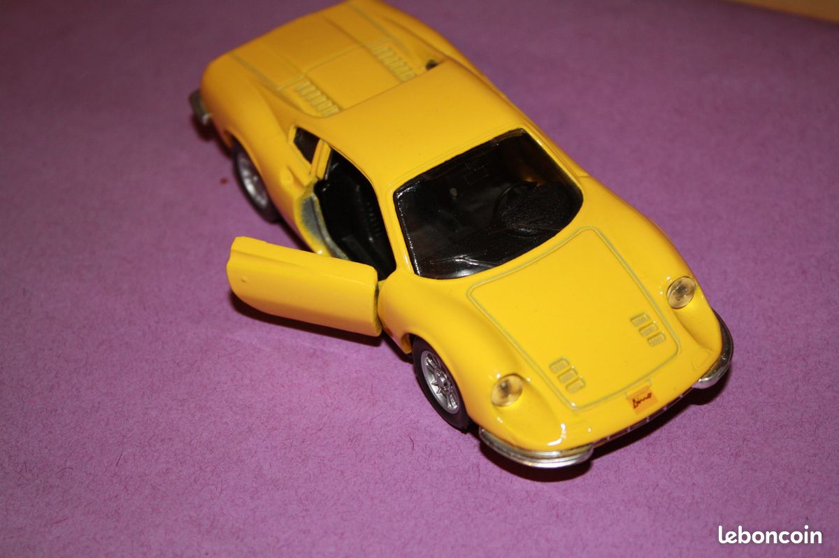 Ferrari Dino 246 GT - Collection
