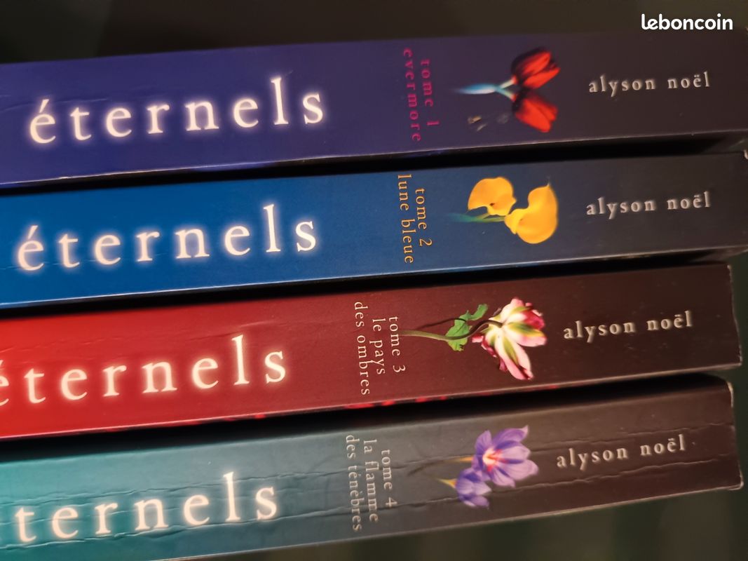 Lot de 4 romans éternels (image 1)