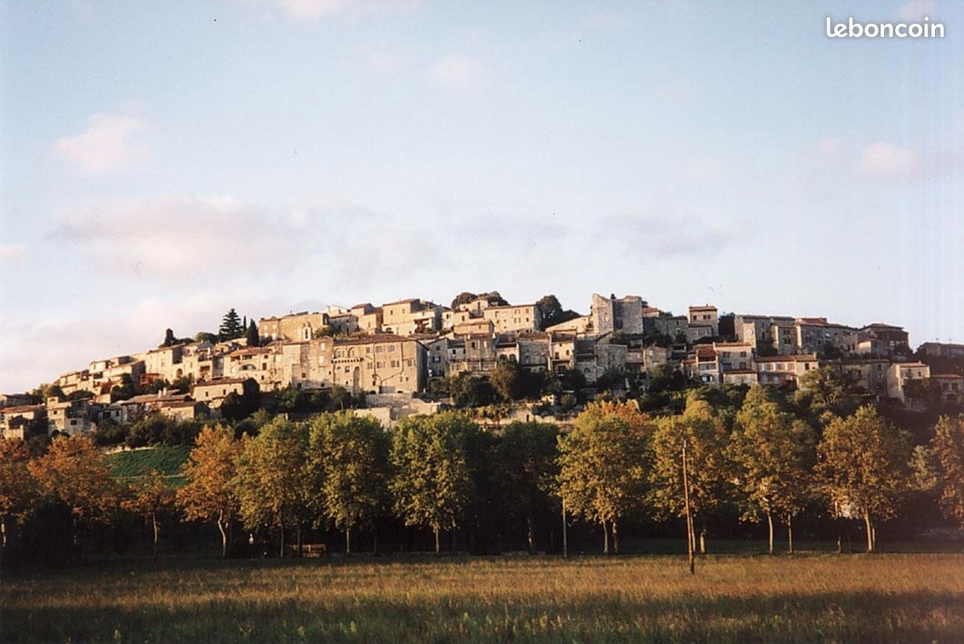 Gite 50 m2 dans village médieval loué à la demande (image 5)