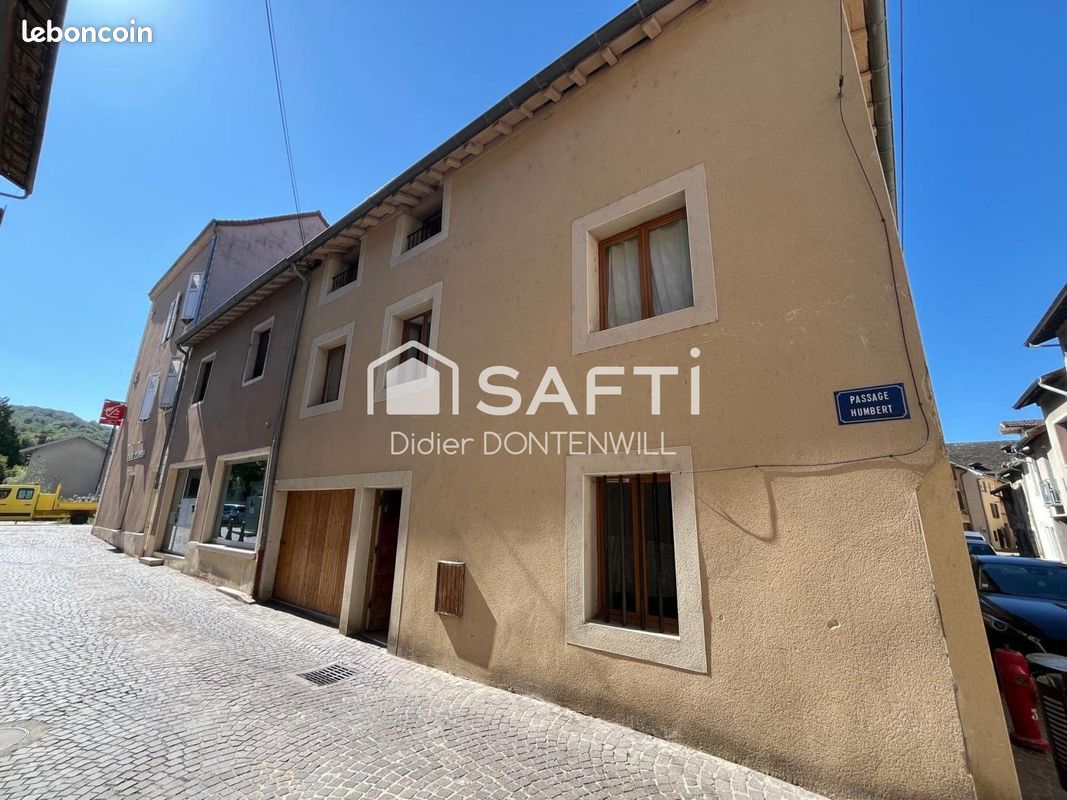 Appartement 2 pièces 50 m² · à Crémieu · 50 m² · 560 €