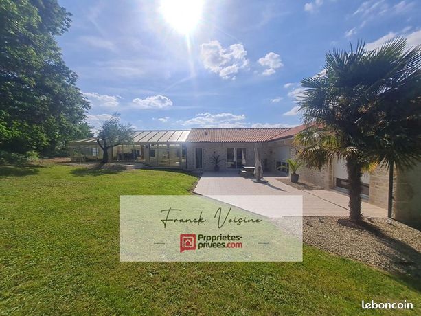 Maison 9 pièces 207 m²