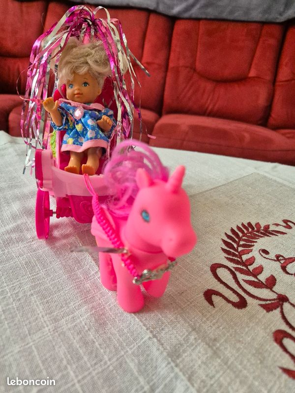 Jouets poupées , carrosse, licorne (image 3)