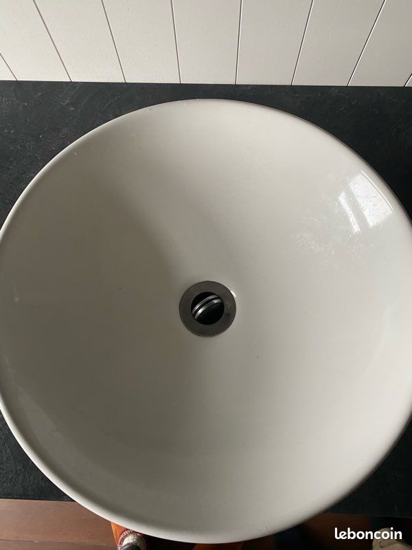 Vasque blanche salle de bain (image 2)
