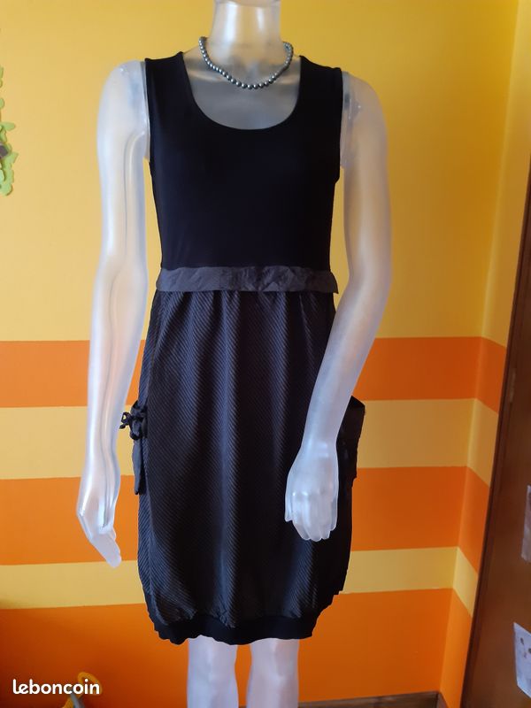 Robe noire (image 1)