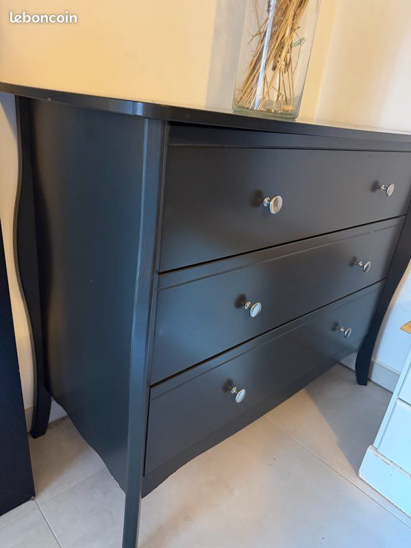 Commode noire (image 2)