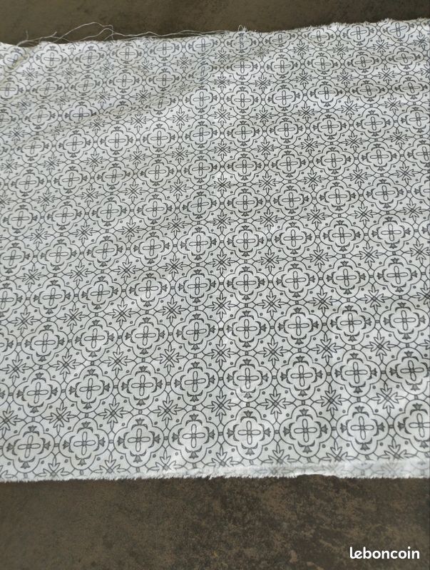 Morceau de tissu (image 1)
