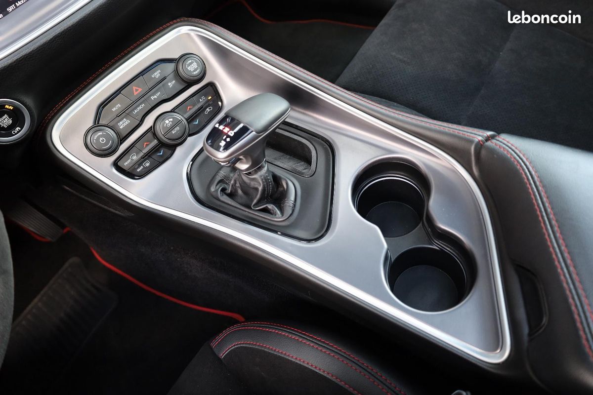 Dodge CHALLENGER Scat Pack 6.4 V8 HEMI 491 ch – BVA – Brembo – ACC – Jantes 20” (image 14)