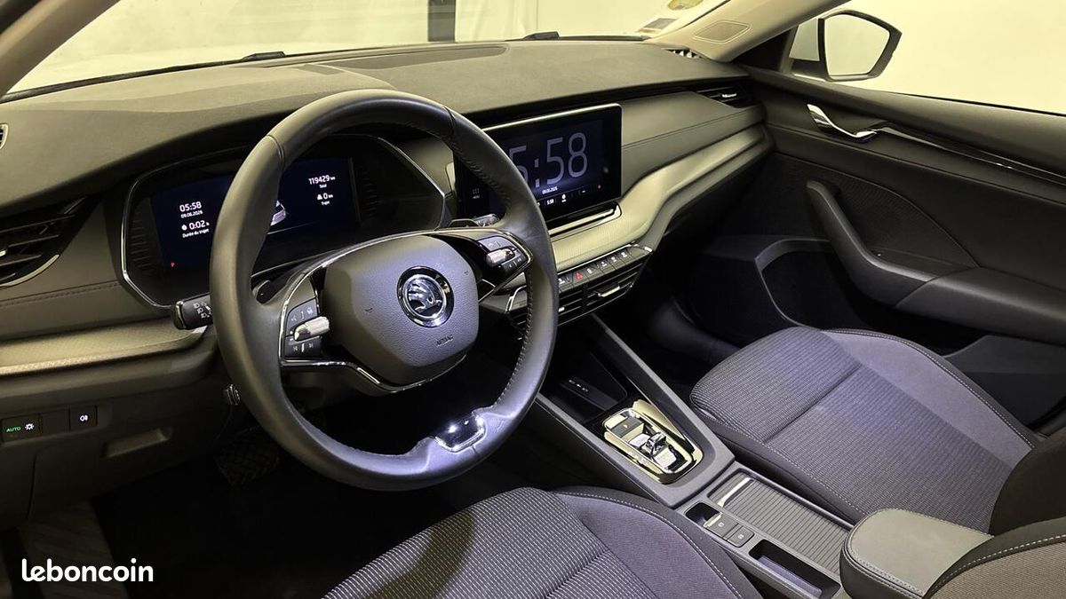Skoda Octavia COMBI 2.0 TDI 150 DSG7 Business TVU (image 11)