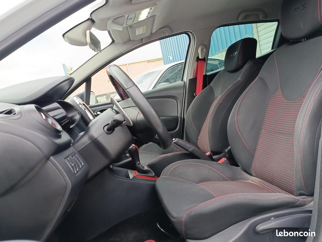 Renault Clio 4 RS 200 ch (image 9)
