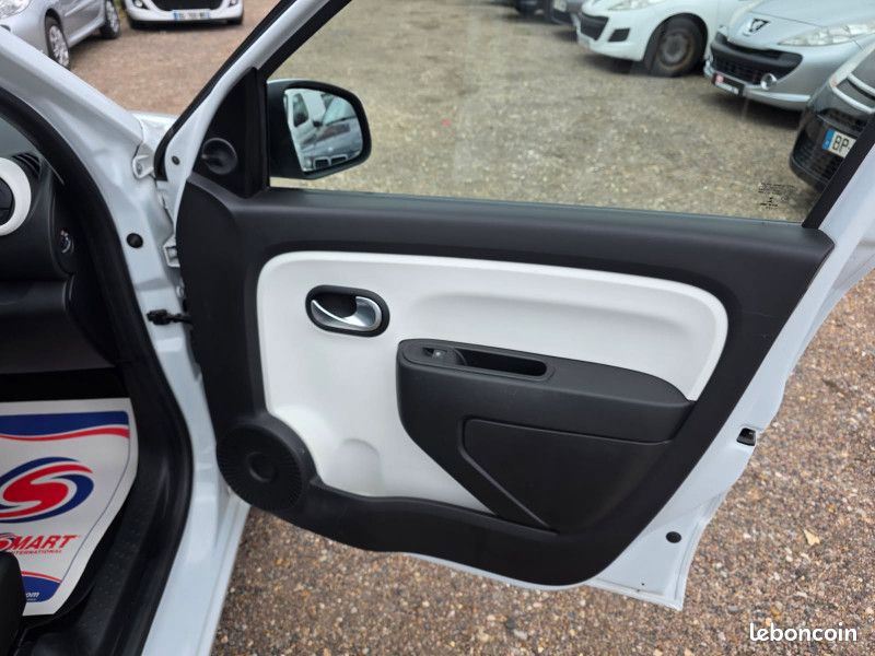 Renault TWINGO III 1.0 SCE 70CH ZEN EURO6 (image 2)
