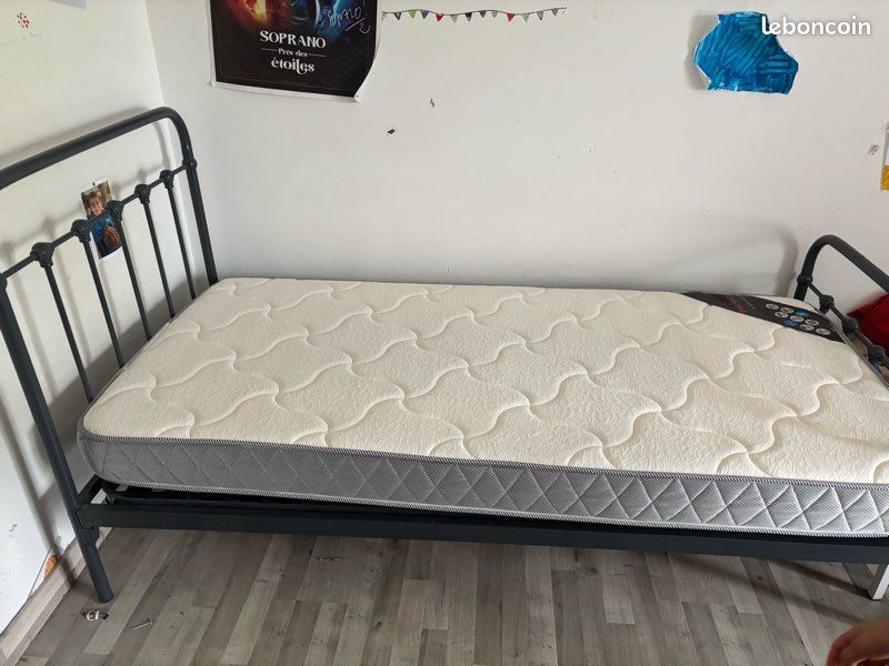 Lit simple 90x190 gris avec matelas et sommier (image 1)