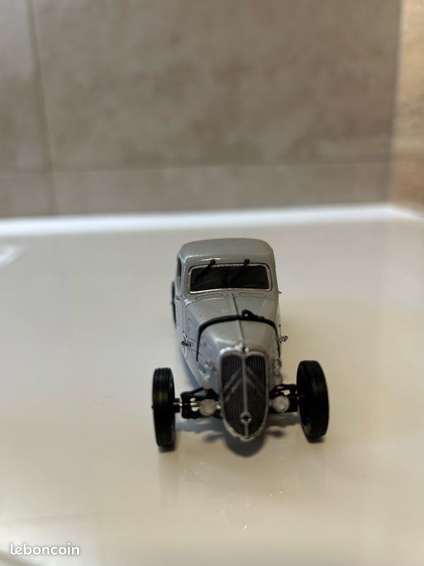 NOREV 1 43 ancien Citroen Traction Avant Grise EUR 20,00 - FR