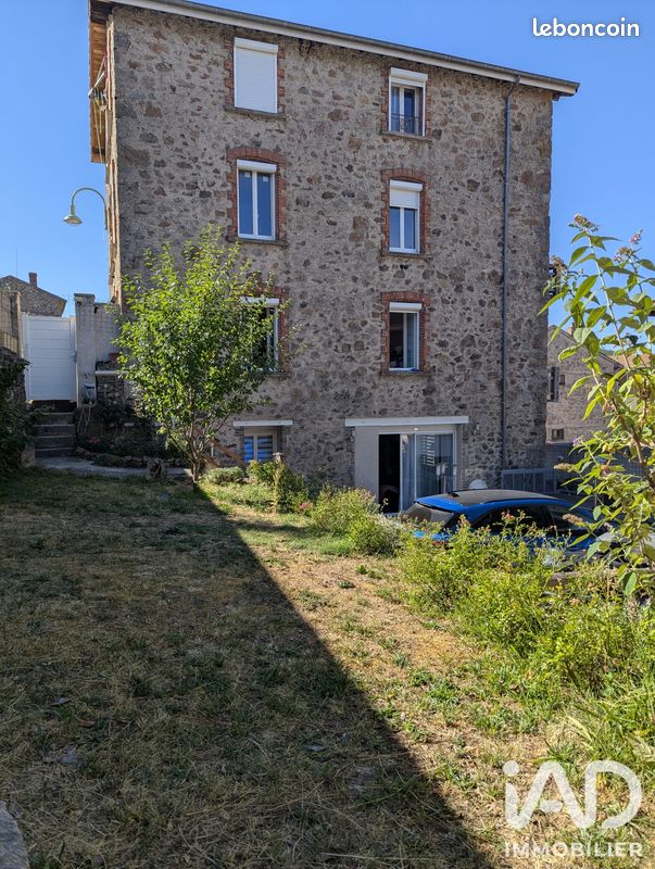 Appartement 4 pièces 100 m² · à Lalouvesc · 100 m² · 130 000 €