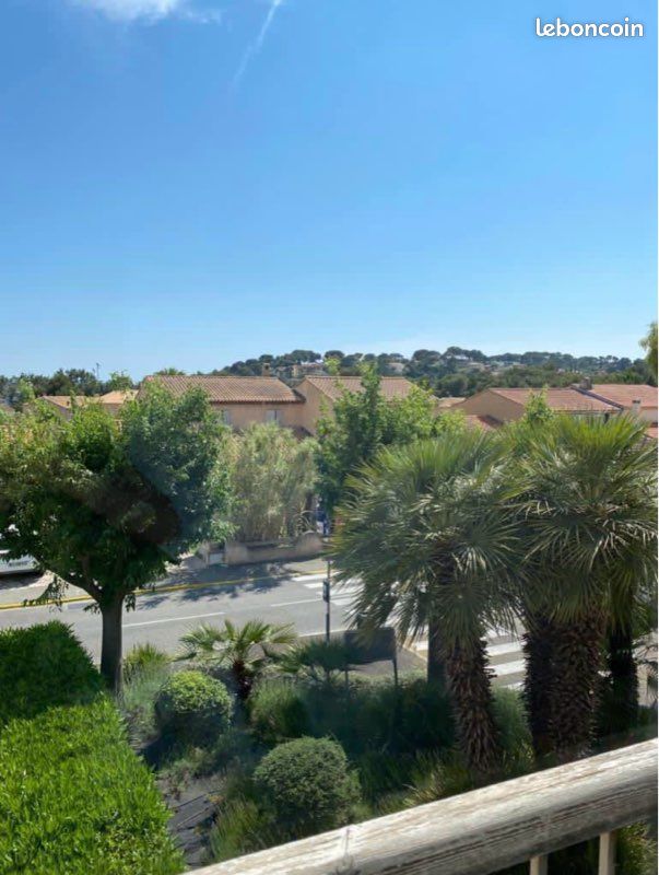 Appartement 3 pièces 60 m² · à Sanary-sur-Mer · 60 m² · 1 270 €/mois