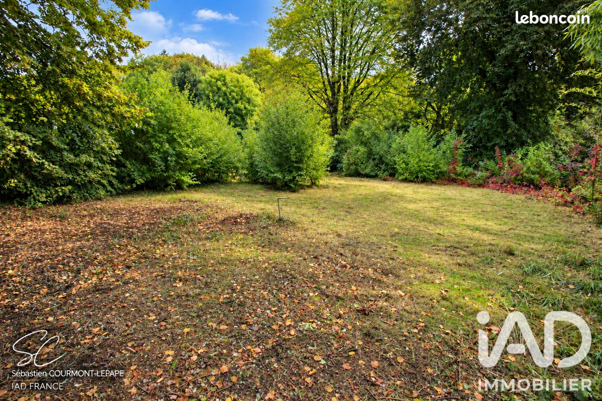 Terrain 2975 m² · à Laboissière-en-Thelle · 2 975 m² · 96 000 €