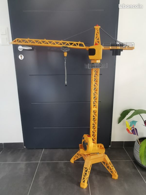 Grue géante infrarouge (image 2)