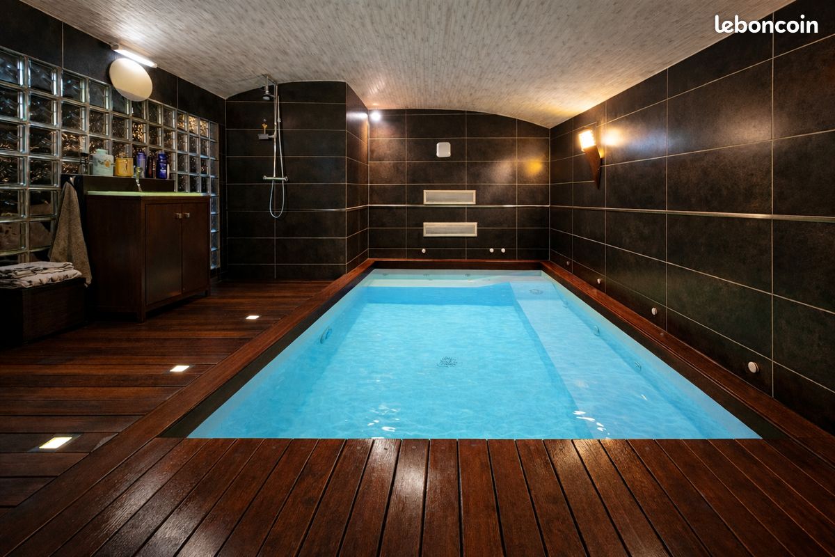 Maison 9 pièces 230 m² · à Arc-sur-Tille · 230 m² · 465 000 €