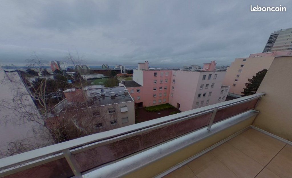 Appartement 1 pièce 46 m² · à Rillieux-la-Pape · 46 m² · 670 €