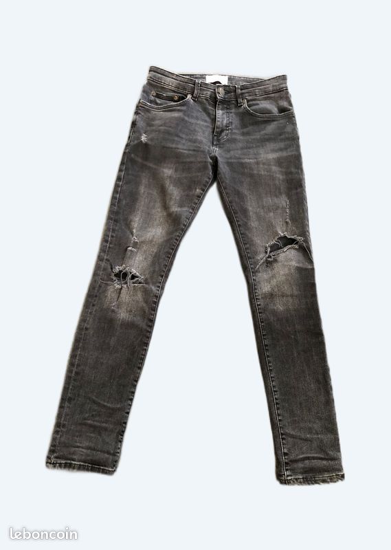 Jean Noir Troué Pull&Bear taille 38 (image 1)