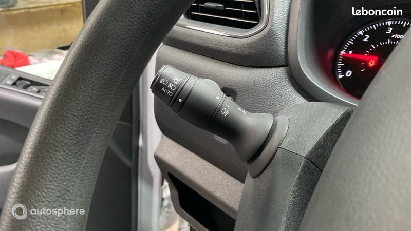 Renault Master Véhicule utilitaire ou Société F3500 L3H3 2.3 Blue dCi 135ch Confort Euro6E (image 23)