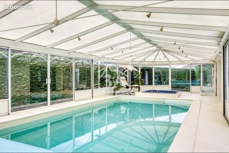 Maison 10 pièces 211 m² · à Coquelles · 211 m² · 548 000 €