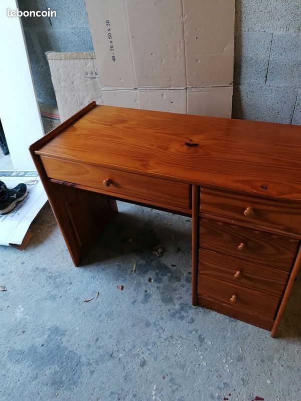 Bureau (image 2)