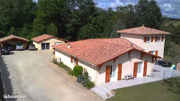 Maison 7 pièces 212 m²