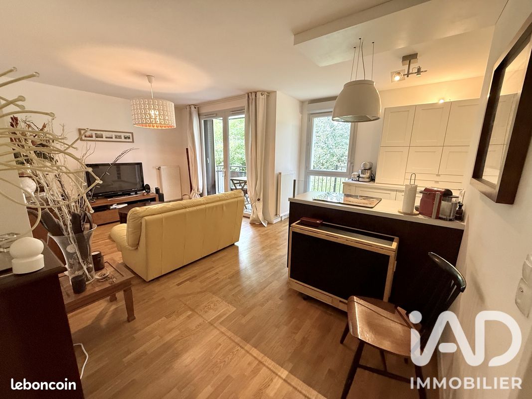 Appartement 3 pièces 62 m² · à Étiolles · 62 m² · 240 000 €