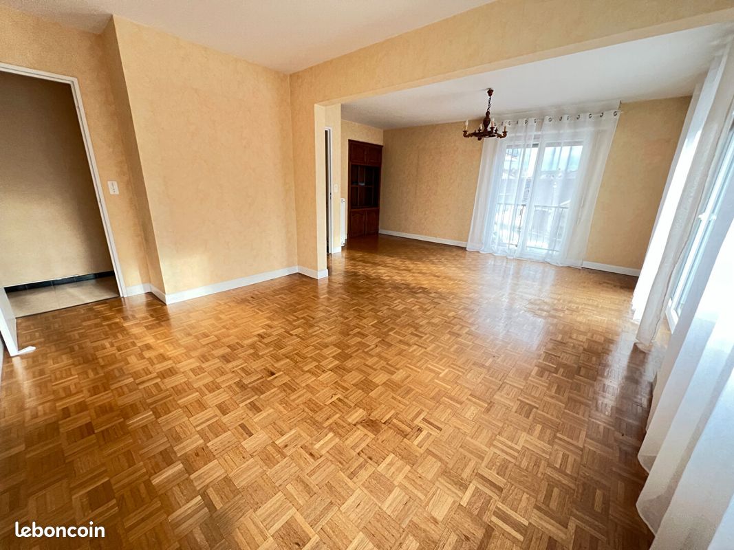 Appartement 4 pièces 81 m² · à Moulins · 81 m² · 78 500 €