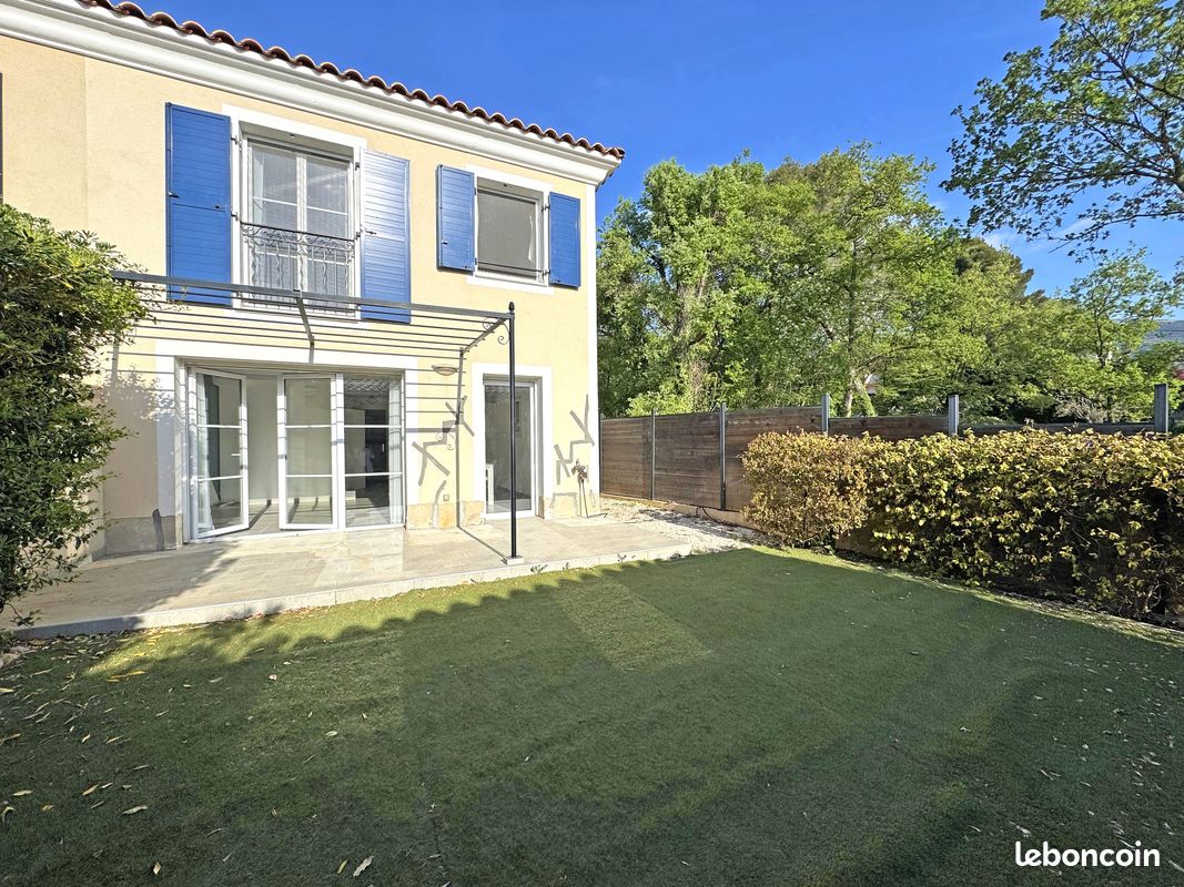 Maison 4 pièces 86 m² · à Roquefort-les-Pins · 85,7 m² · 550 000 €