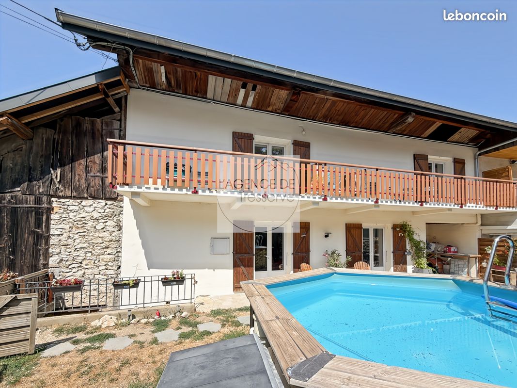 Maison 6 pièces 155 m² · à Entrelacs · 155 m² · 425 000 €