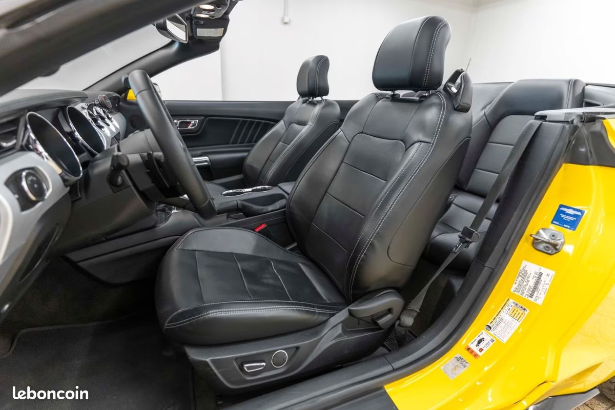 FORD Mustang GT CABRIOLET 5.0 V8 426CH BVA - GPL - CUIR - APPLE CARPLAY (image 12)