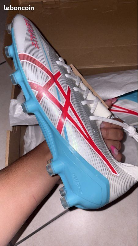 Crampons menace 5 asics (image 2)