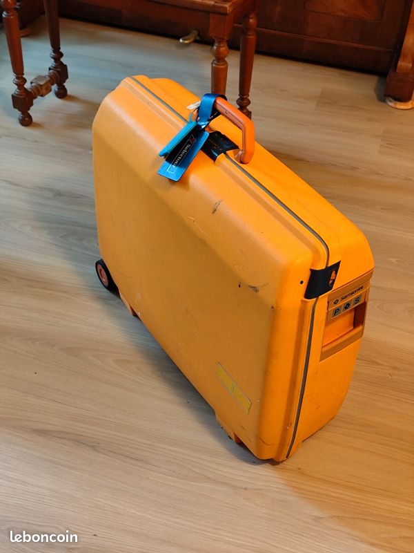 Valise Samsonite rigide grande Accessoires Bagagerie