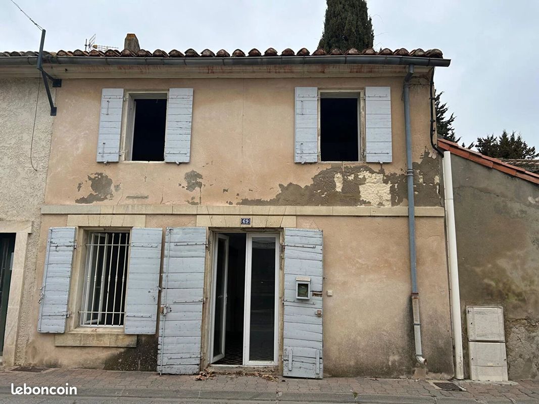 Maison 5 pièces 100 m² · à Fontvieille · 100 m² · 294 000 €
