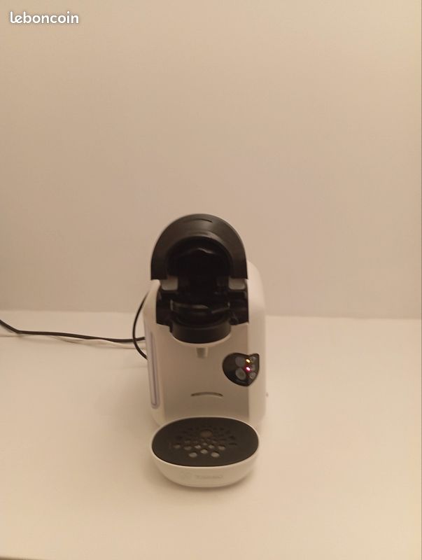 Machine à café Bosch Tassimo — Parfaite, propre et à petit prix (image 1)