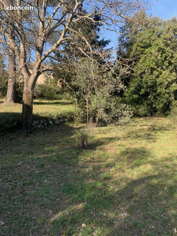 Terrain 550 m² Draguignan · 120 000 €
