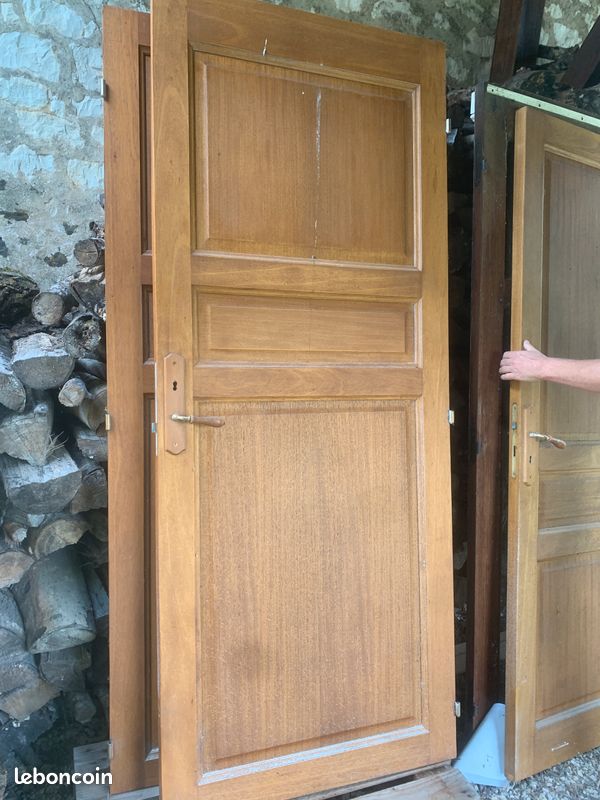 Portes en bois et exterieur (image 2)