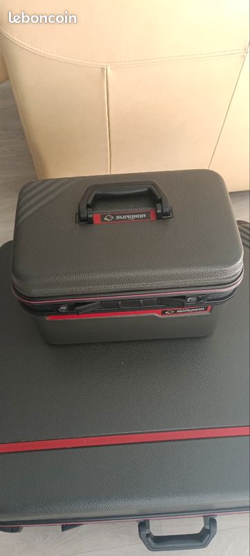 Valise avec vanity (image 5)