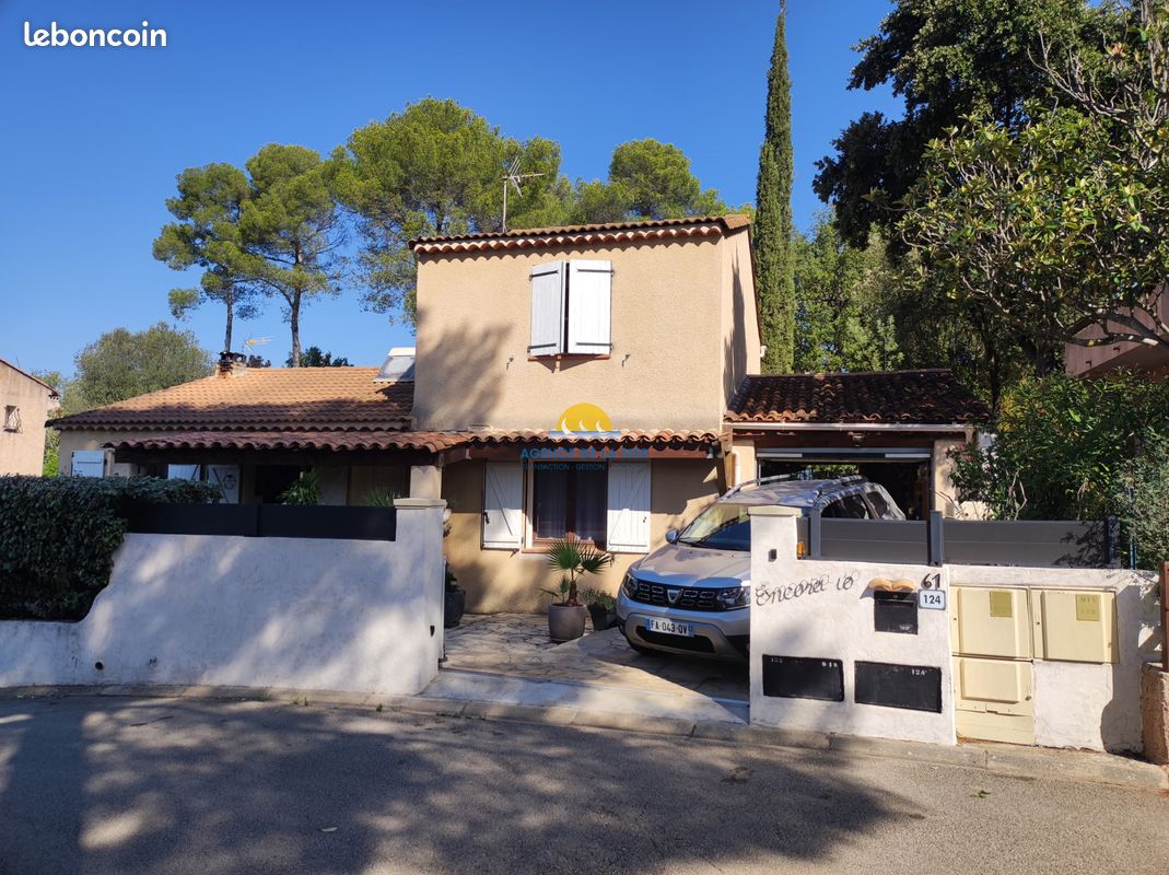 Maison 5 pièces 107 m² · à Fréjus · 107 m² · 498 000 €