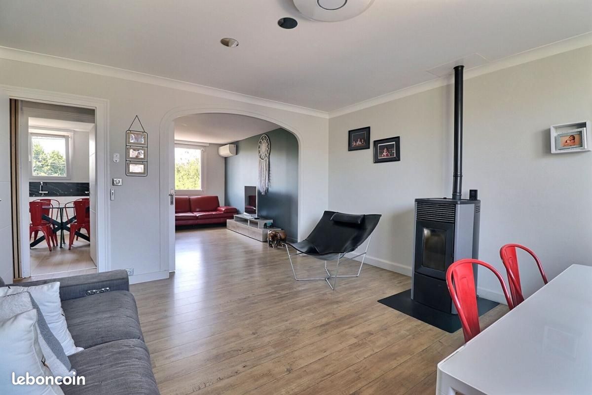 Maison 8 pièces 201 m² · à Trélazé · 201 m² · 449 000 €