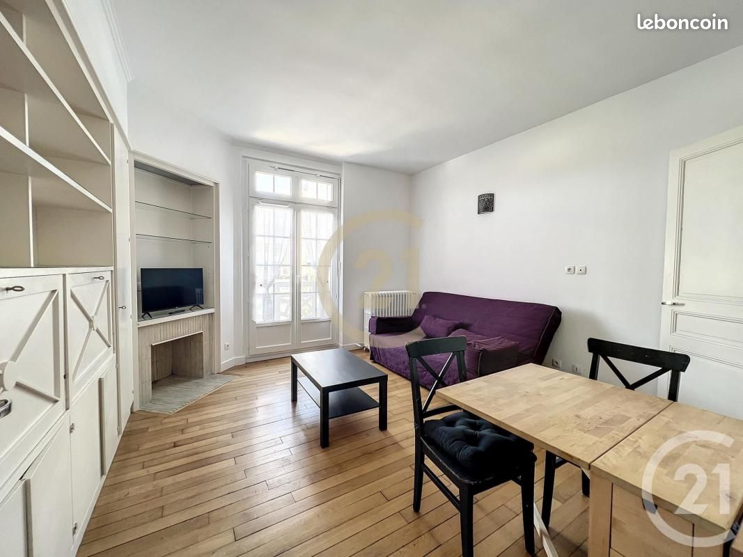 Appartement 1 pièce(s) 27 m²à louer Dammarie-les-lys
