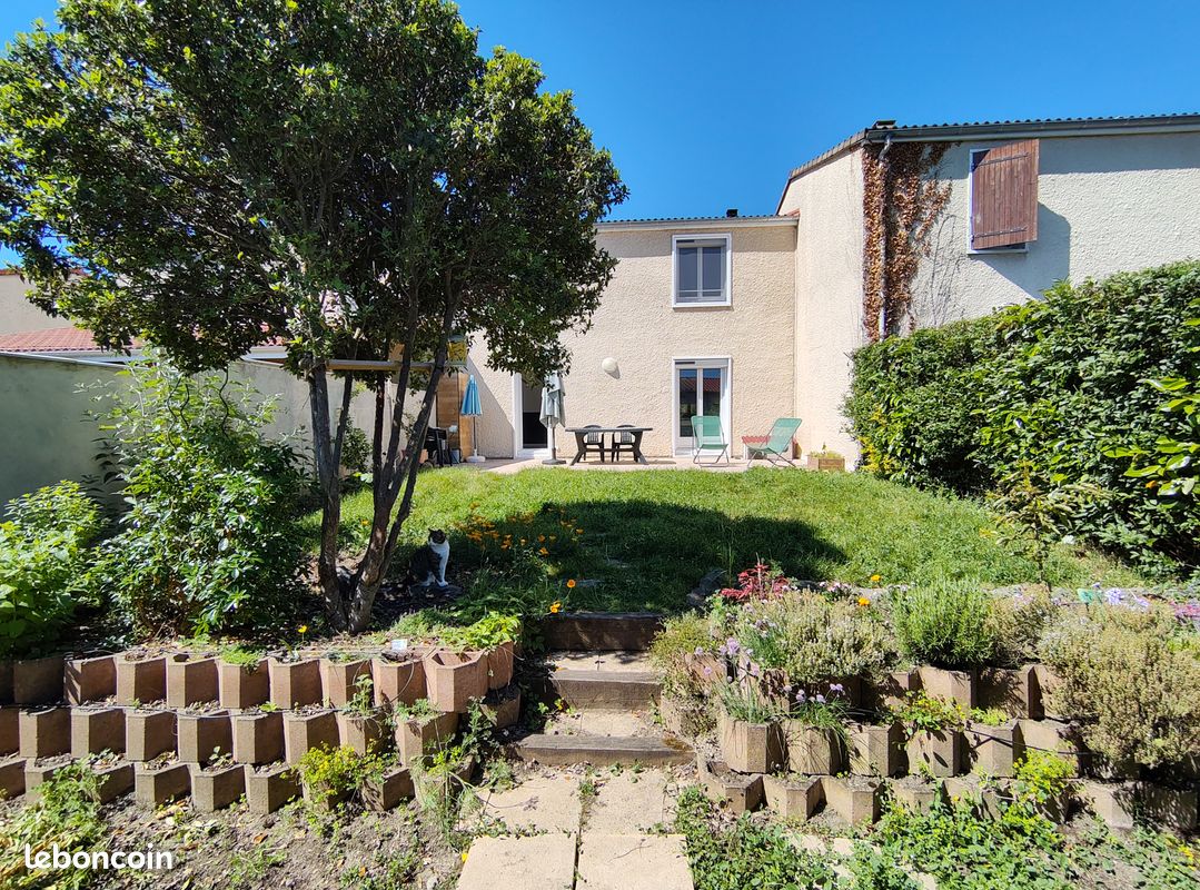 Maison 5 pièces 90 m² · à Cournon-d'Auvergne · 90 m² · 249 000 €