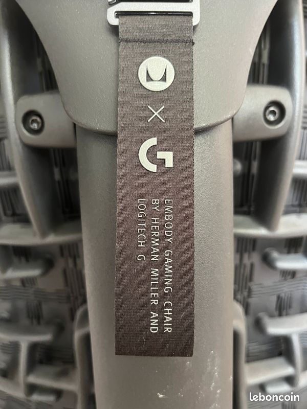 Chaise ergonomique Herman Miller Embody Logitech (image 2)