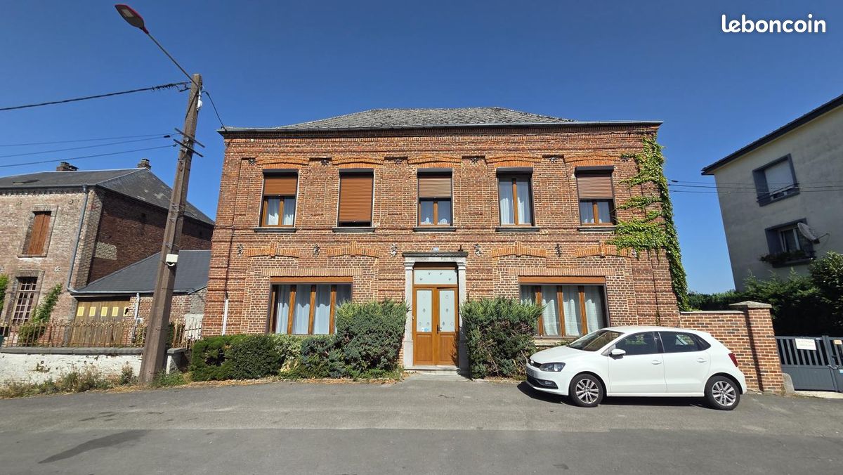 Maison 18 pièces 215 m² · à La Capelle · 215 m² · 169 000 €