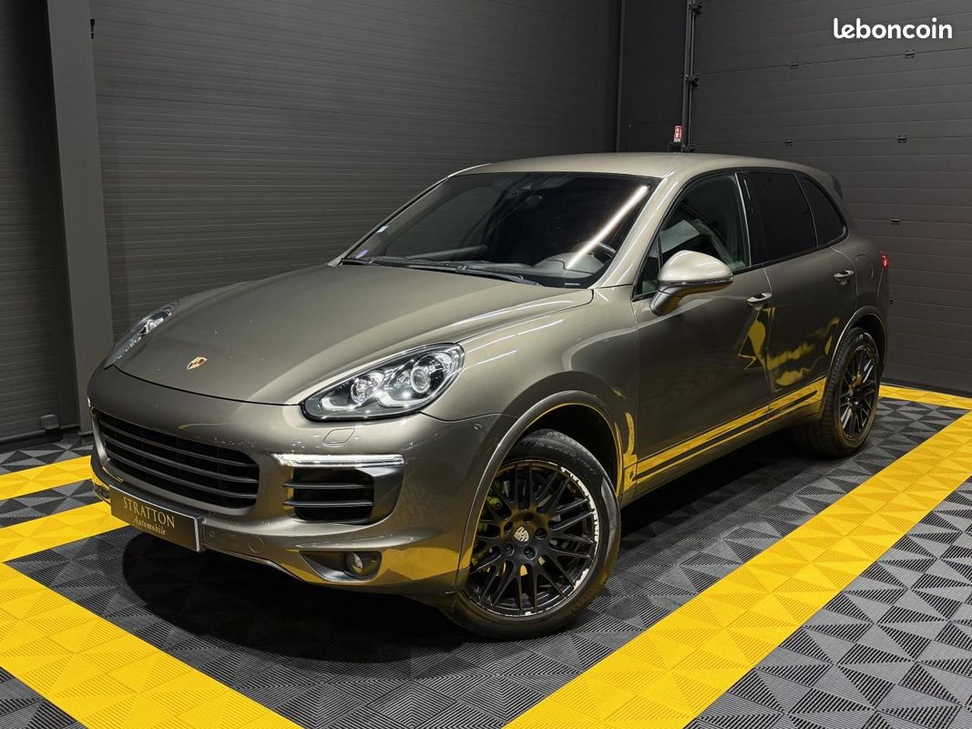 PORSCHE CAYENNE S E-Hybrid V6 416 cv hybride rechargeable - JANTES RS SPYDER 20\' / SUIVI FULL PORSCHE (image 1)